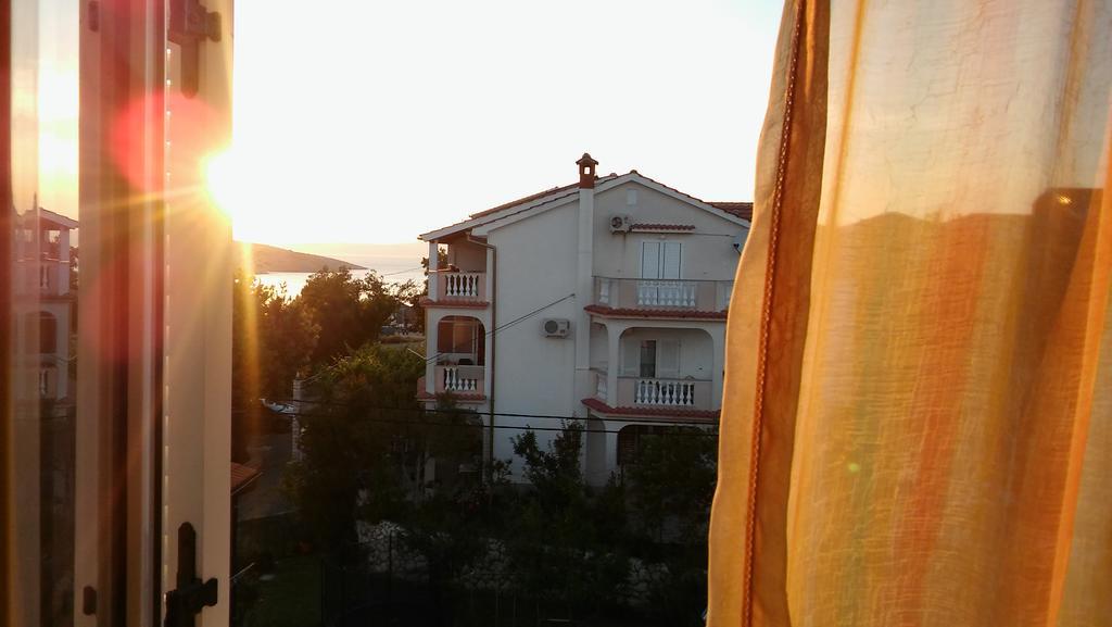 Apartment Lopar Exterior photo